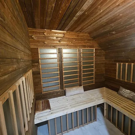 The Shed - Sea Side Sauna Retreat