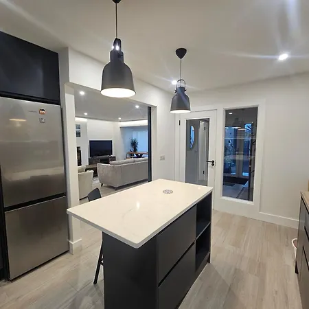 The Shed - Sea Side Sauna Retreat