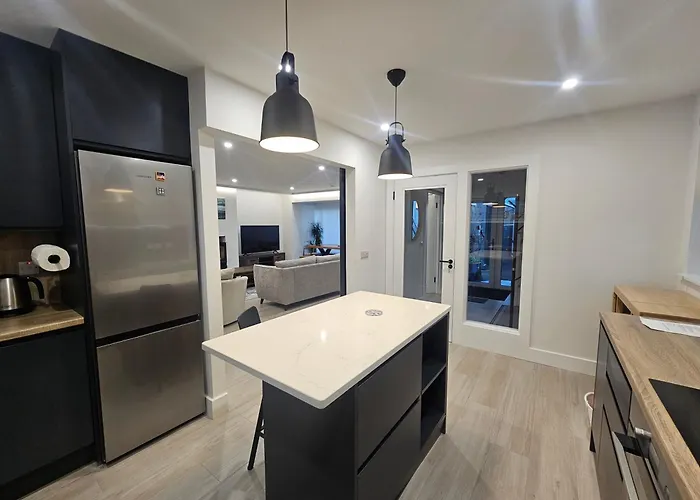 The Shed - Sea Side Sauna Retreat